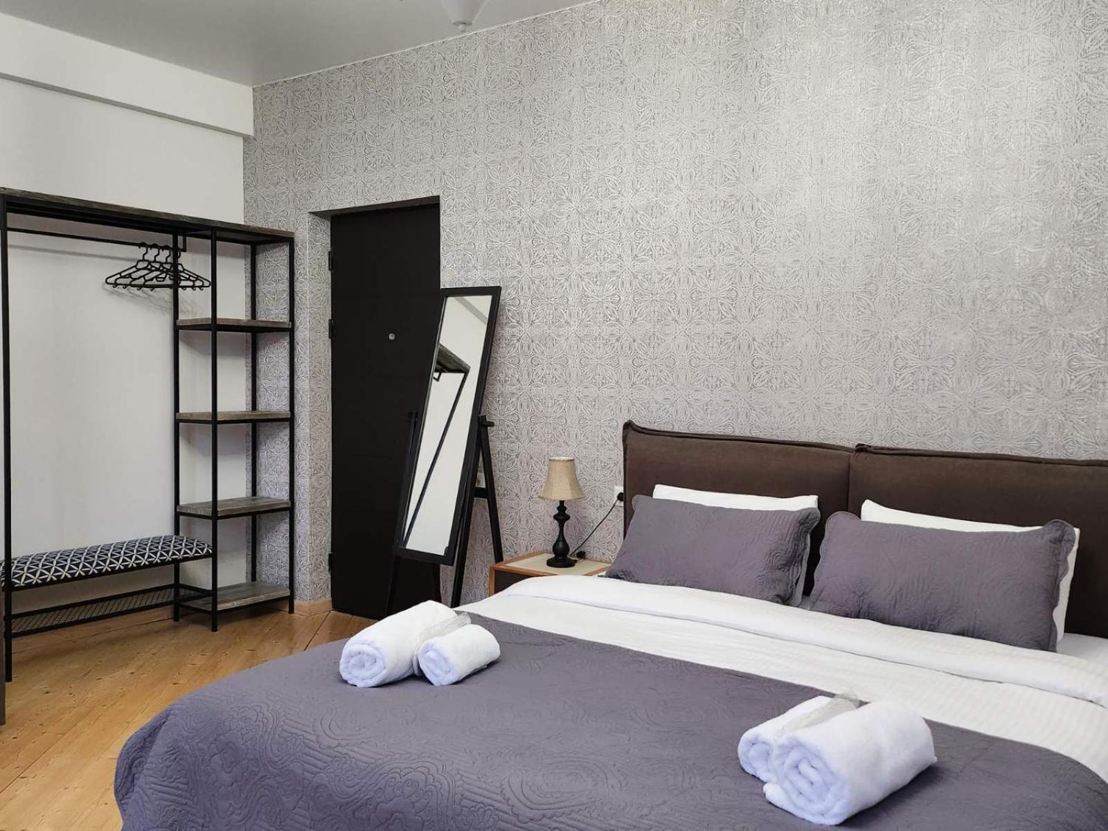 Old Gold Anteon Apartment Tbilisi Room photo